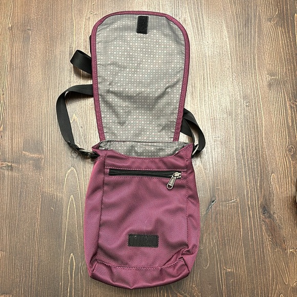 Columbia crossbody bag - Picture 2 of 12